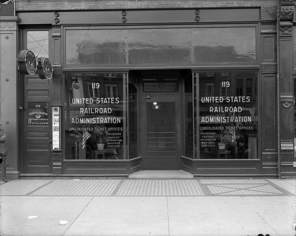 Photograph Courtesy of Denver Public Library.